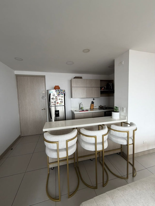 Silla reina dorada